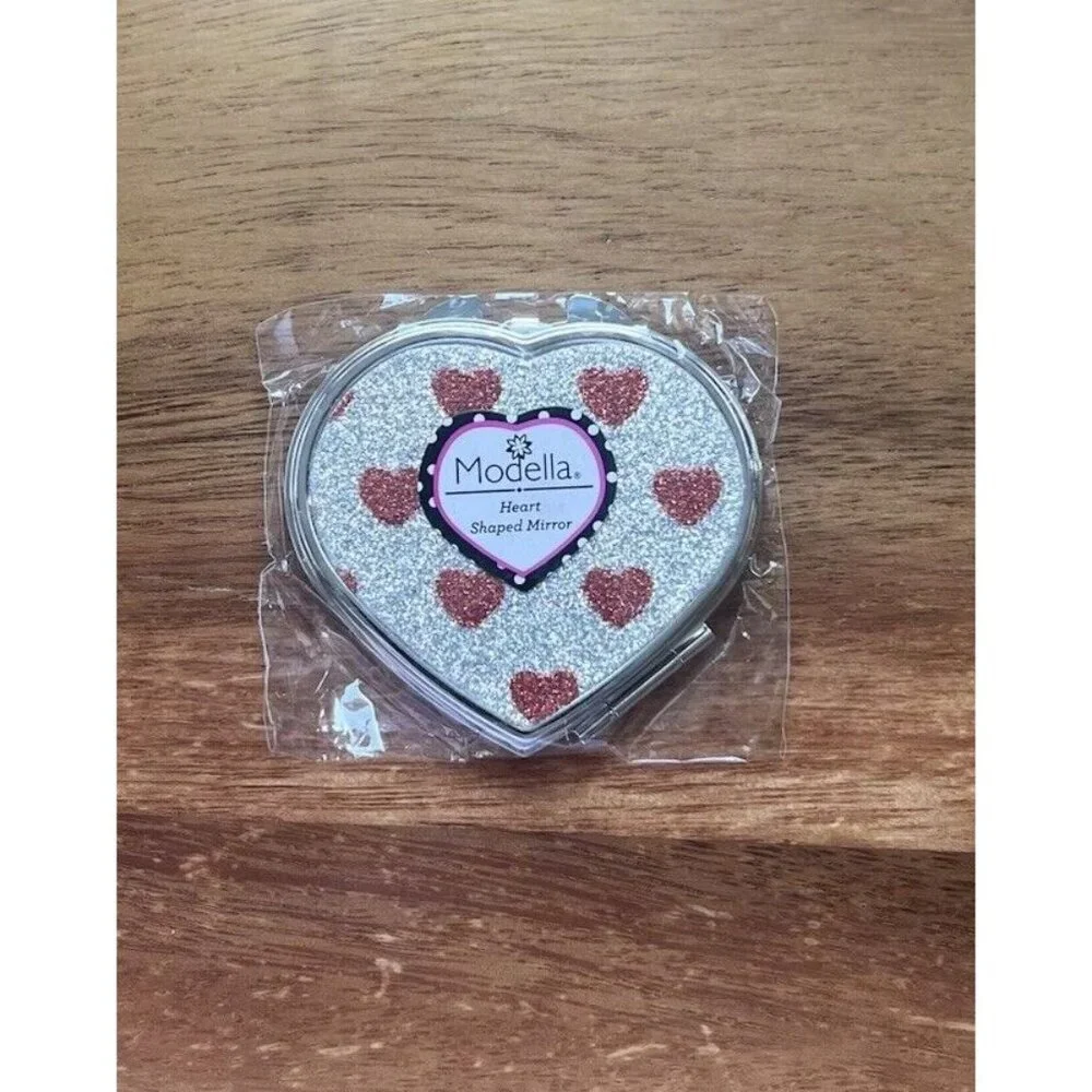 Modela Silver Heart Shaped Glitter Compact Mirror‎ Travel Size NWT
